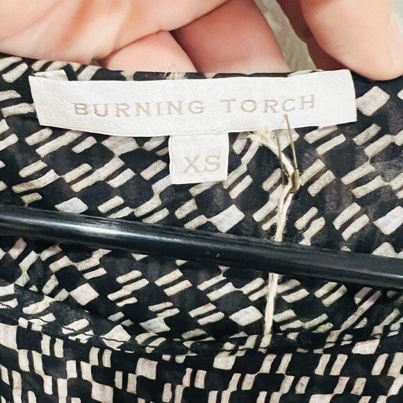 NWT Burning Torch Sleeveless Silk Dress with Sequin Belt in Women's Size XS - Picture 2 of 12